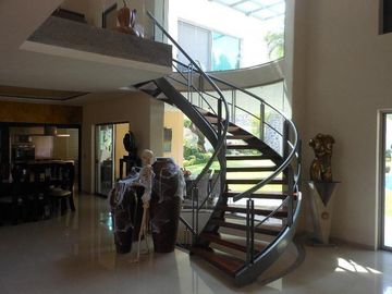 Fina residencia en Venta en exclusivo fracc.en Vista Hermosa