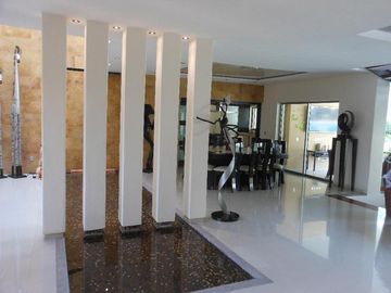 Fina residencia en Venta en exclusivo fracc.en Vista Hermosa