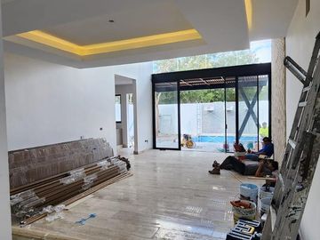 Casa de 4 recámaras en venta dentro de privada con amenidades al Norte de Mérida