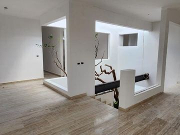 Casa de 4 recámaras en venta dentro de privada con amenidades al Norte de Mérida