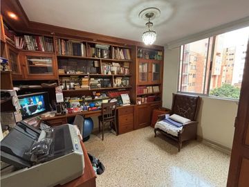 VENTA AMPLIO APARTAMENTO CORAZÓN DE LAURELES SANTA TERESITA