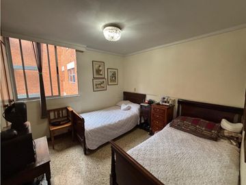 VENTA AMPLIO APARTAMENTO CORAZÓN DE LAURELES SANTA TERESITA