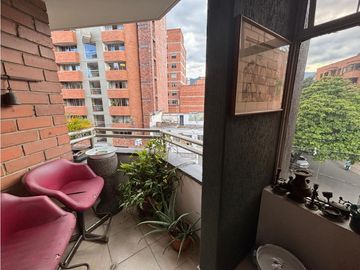 VENTA AMPLIO APARTAMENTO CORAZÓN DE LAURELES SANTA TERESITA
