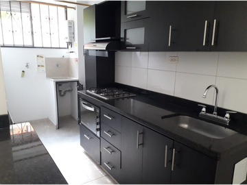 Apartamento en primer piso unidad cerrada -Calazans