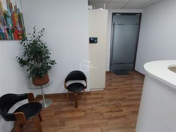 Oficina en Venta en Metro Príncipe de Gales