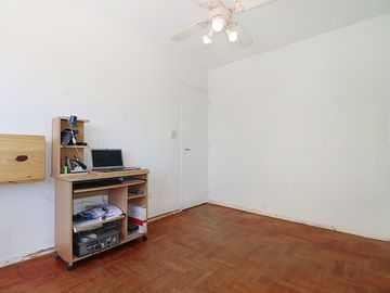 Departamento 3 ambientes con balcon Floresta