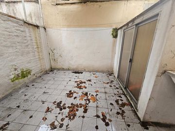 Venta dpto 2 ambientes en Bernal Oeste.