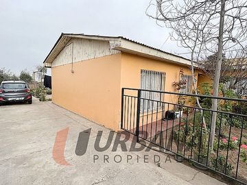 CASA CON AMPLIO TERRENO EN AV. ARGENTINA LAS COMPAÑIAS