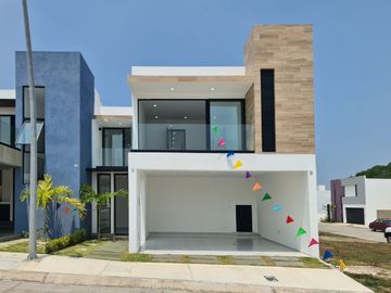 Casa en VENTA en LOMAS DEL DORADO