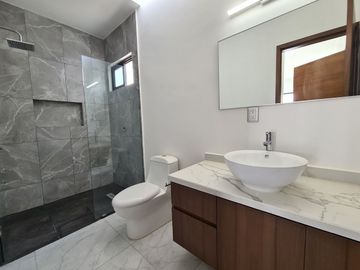 Casa en VENTA en LOMAS DEL DORADO