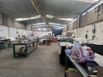 Venta de Casa con Bodega en Jiutepec