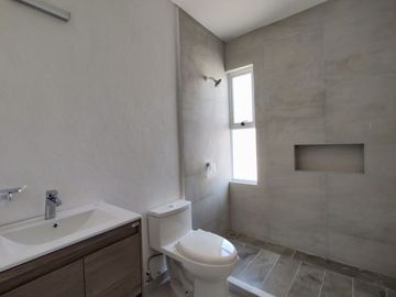 Casa en venta en Fraccionamiento Zimaltá - Roofgarden