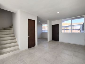 Casa en venta en Fraccionamiento Zimaltá - Roofgarden