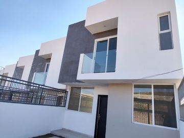 Casa en venta en Fraccionamiento Zimaltá - Roofgarden
