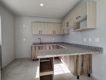 Casa en venta en Fraccionamiento Zimaltá - Roofgarden