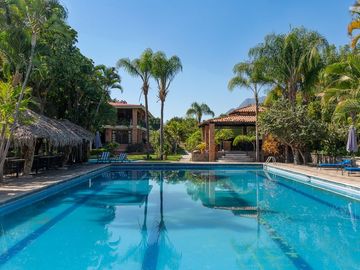 Emblemática Propiedad de Ajijic a la Venta