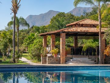 Emblemática Propiedad de Ajijic a la Venta
