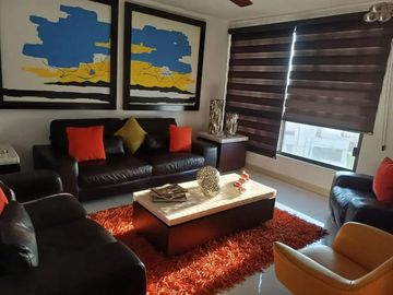 Casa en venta en Loma Dorada