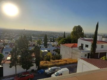 Casa en venta en Loma Dorada