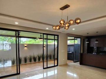 CASA EN VENTA RESIDENCIAL HACIENDAS VILLAHERMOSA
