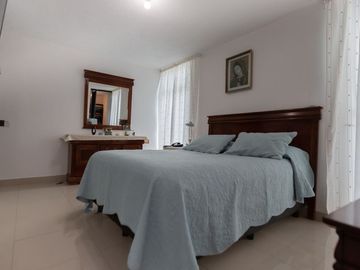 Casa en venta en Habitacional Lomas Boulevares a  8 min de la López Portillo