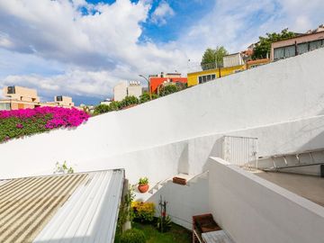 Casa en venta en Habitacional Lomas Boulevares a  8 min de la López Portillo