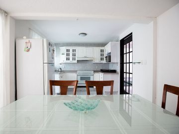 Casa en venta en Habitacional Lomas Boulevares a  8 min de la López Portillo