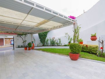 Casa en venta en Habitacional Lomas Boulevares a  8 min de la López Portillo