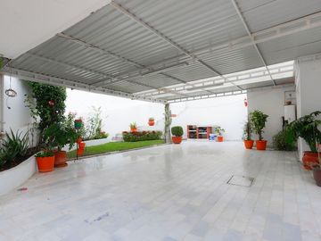 Casa en venta en Habitacional Lomas Boulevares a  8 min de la López Portillo