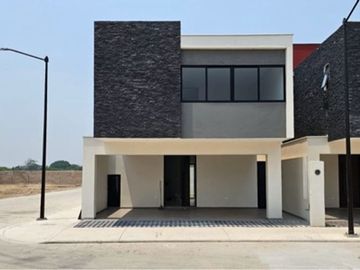 CASA EN VENTA VILLAHERMOSA ZONA COUNTRY