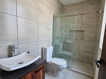 CASA EN VENTA VILLAHERMOSA ZONA COUNTRY