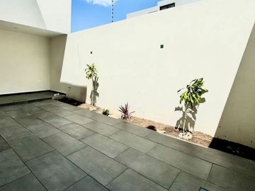 CASA EN VENTA PALMIRA VILLAHERMOSA ZONA COUNTRY CERCA DE TABASCO 2000