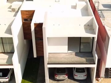 CASA EN VENTA PALMIRA VILLAHERMOSA ZONA COUNTRY CERCA DE TABASCO 2000