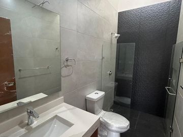 CASA EN VENTA PALMIRA VILLAHERMOSA ZONA COUNTRY CERCA DE TABASCO 2000