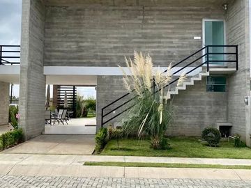Casas Nuevas en Venta en Tesistán Country