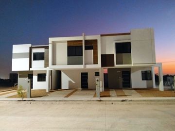 Casa nueva en venta en privada arcadia, La Conquista