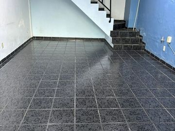 Excelente local en venta en Cruz del Sur