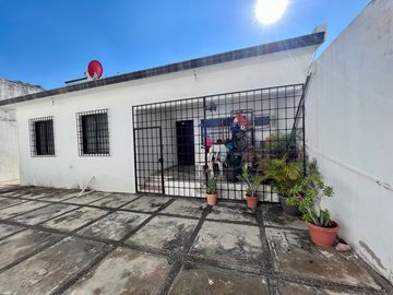 Se vende casa en Colinas de San Miguel, cerca de Galerias