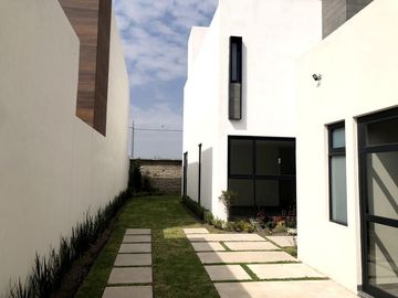 CASA SOLA EN VENTA EN LA ESMERALDA, SAN MATEO ATENCO