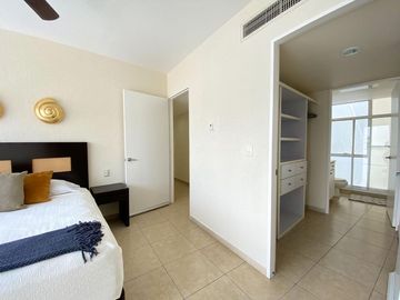 Departamento en Renta en Costa Azul a pasos de la Playa!
