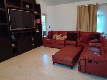 Espectacular casa en bugambilias