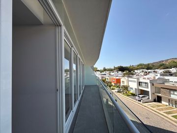 Departamento en venta torre Hispania en La Rioja, Tlajomulco, piso 2