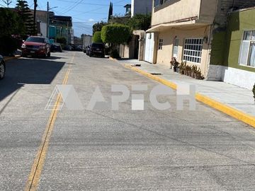 CASA EN VENTA EN AYOTLA