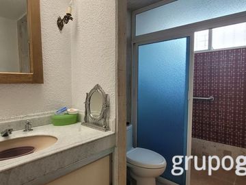 HERMOSA CASA A LA VENTA EN LA COLONIA REFORMA IZTACCIHUATL NORTE, ALCALDIA IZTACALCO!!