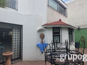HERMOSA CASA A LA VENTA EN LA COLONIA REFORMA IZTACCIHUATL NORTE, ALCALDIA IZTACALCO!!
