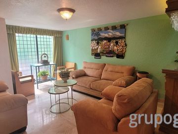 HERMOSA CASA A LA VENTA EN LA COLONIA REFORMA IZTACCIHUATL NORTE, ALCALDIA IZTACALCO!!