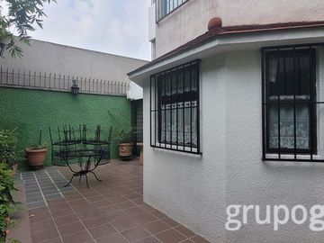 HERMOSA CASA A LA VENTA EN LA COLONIA REFORMA IZTACCIHUATL NORTE, ALCALDIA IZTACALCO!!