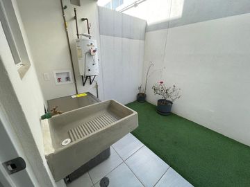 Casa Venta Calimaya 5 minutos zona militar, salidas rápidas CDMX, escuelas dentro del desarrollo