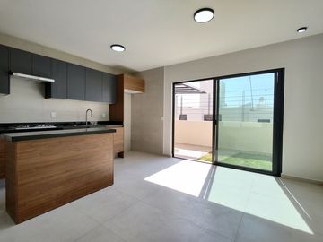 Casa en Venta, Fracc. Zimaltá, Coto Latemar