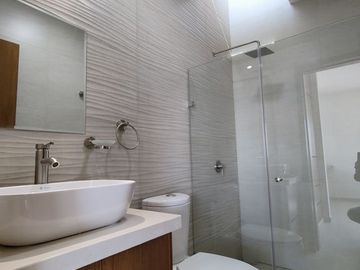 Casa en Venta, Fracc. Zimaltá, Coto Latemar